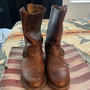 Vintage Shoe Company Half-Calf Leather Boots. Brown. size 8.5